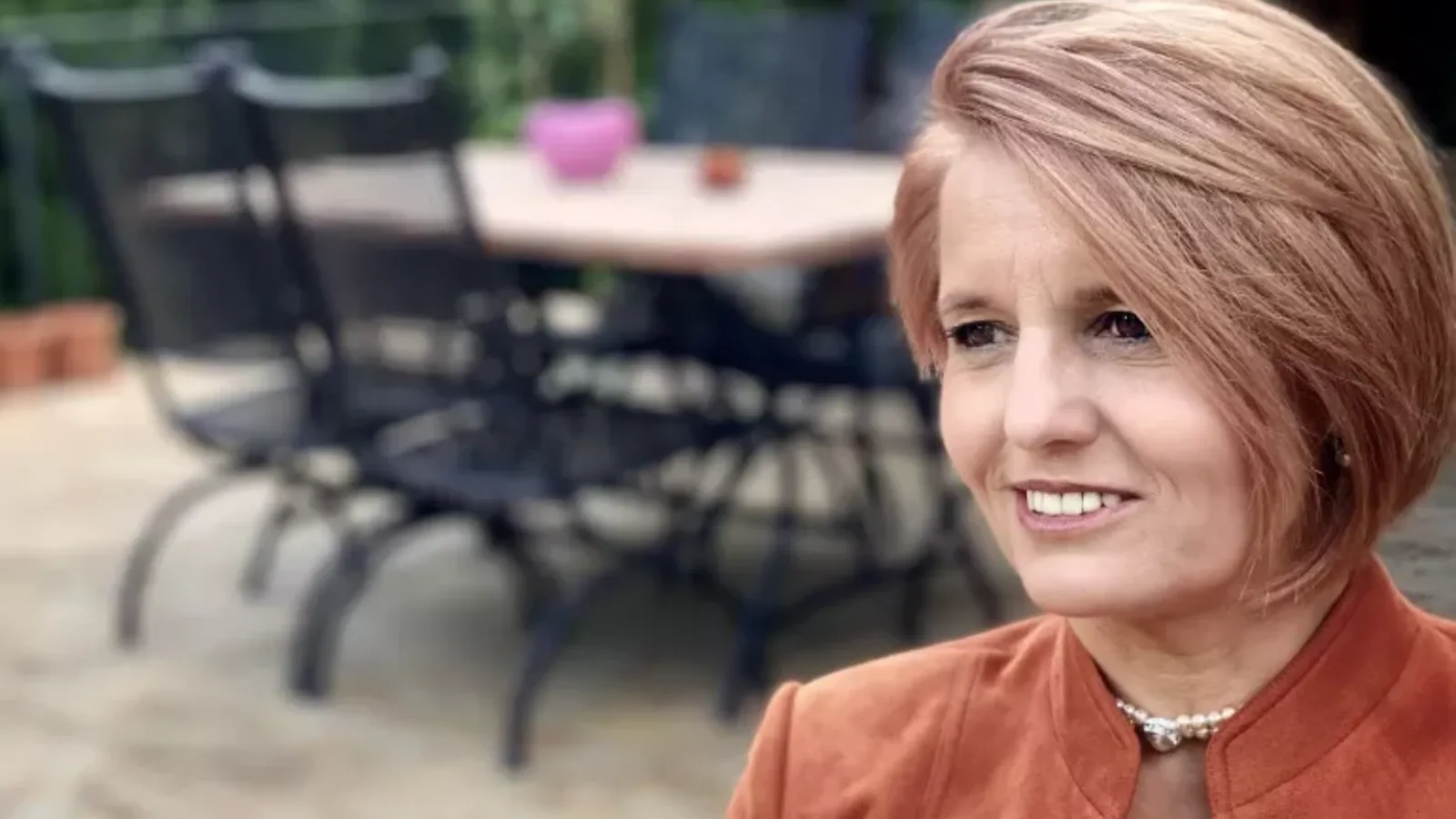 „Monspart Sarolta a szivemben még mindig fogja a kezem"