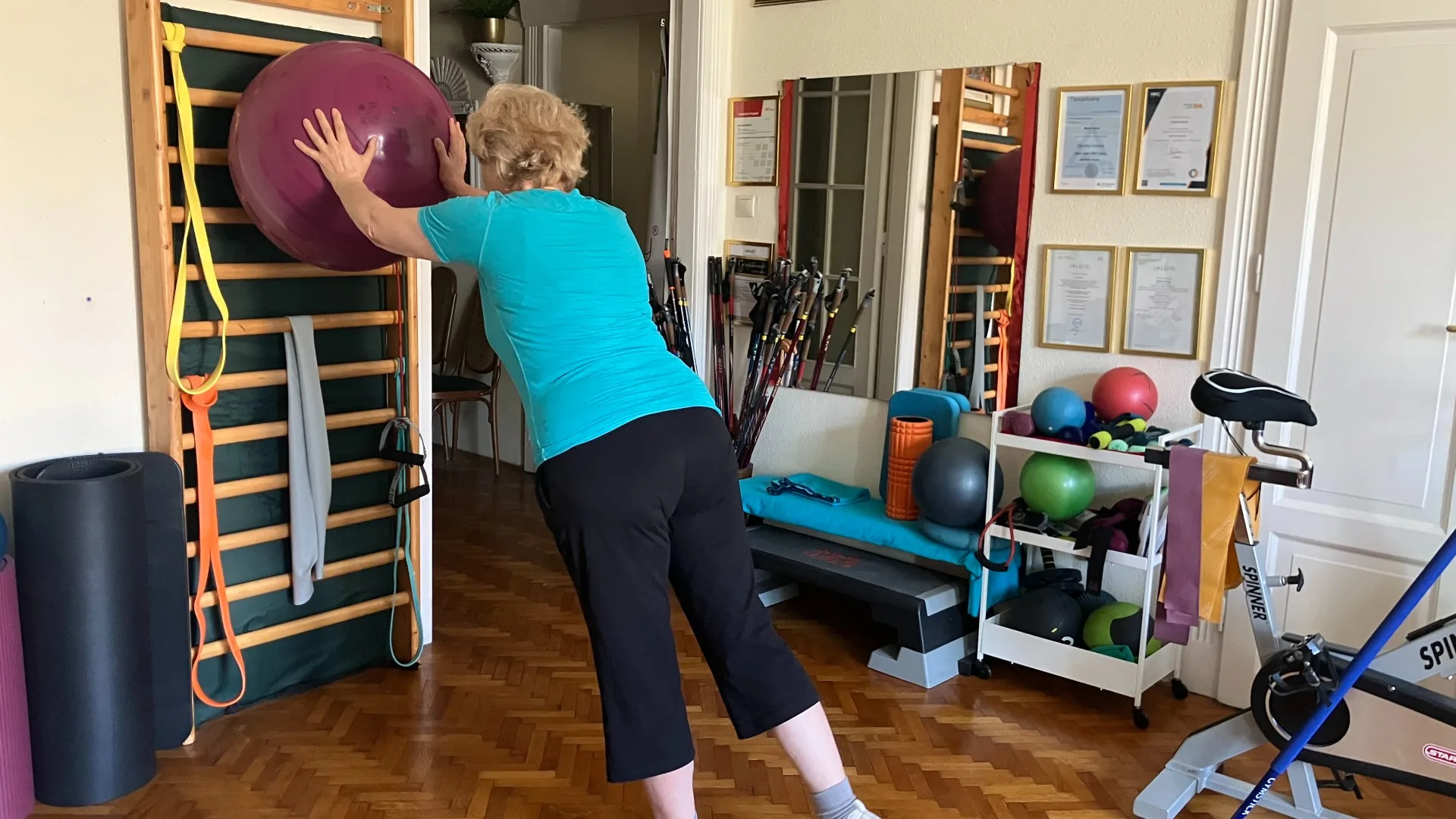 Cor-Way Egészség Stúdió; kombinált órák, személyi edzés