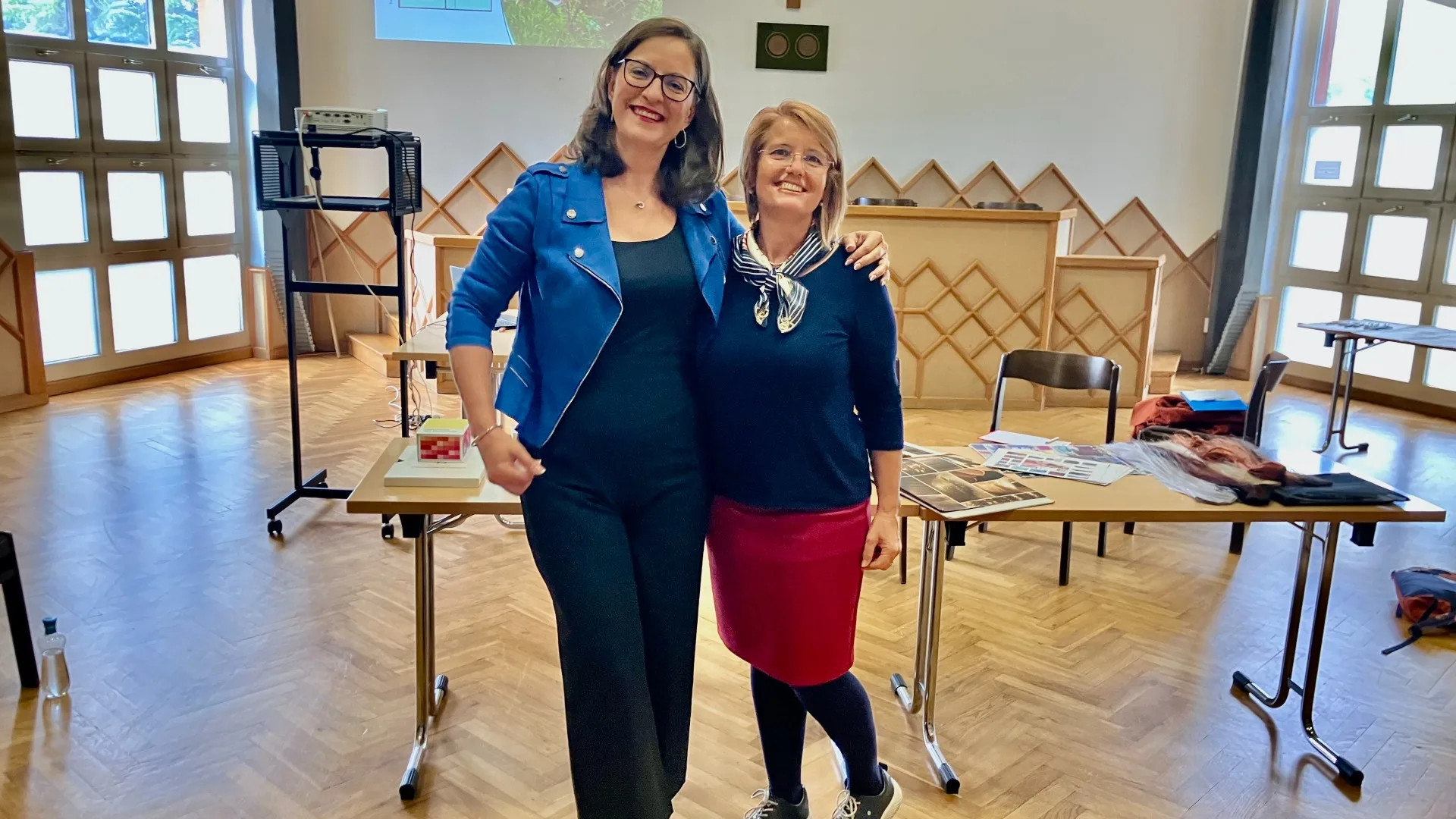 Nőnek lenni ajándék; Meghívott előadóval